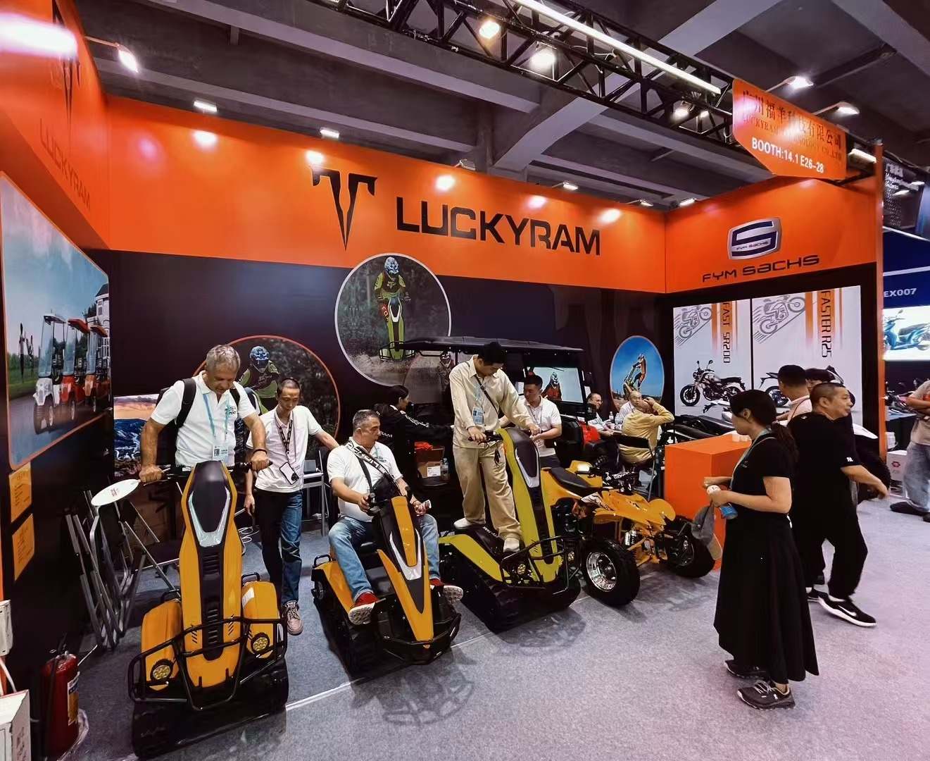 Luckyram ATV ها چشم خریداران خارجی را در نمایشگاه 136 کانتون جلب می کنند